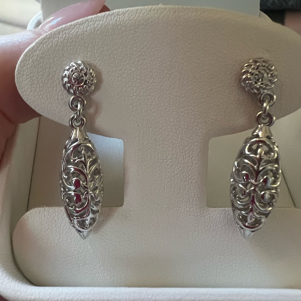 Silver Filigree Drop Earrings